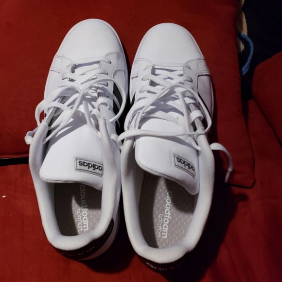 Adidas - Picture 4 of 4